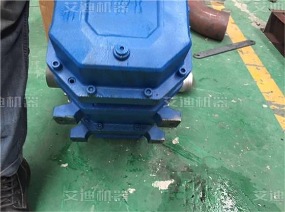 完好的凸輪轉(zhuǎn)子泵泵蓋.jpg 完好的凸輪轉(zhuǎn)子泵泵蓋.jpg