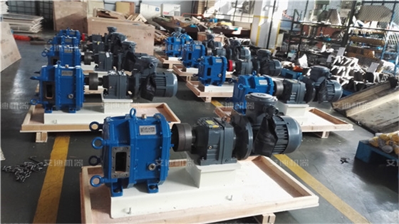 吉林榆樹正大肉雞全產(chǎn)業(yè)鏈項(xiàng)目配套雞糞及屠宰廢棄物綜合治理項(xiàng)目用轉(zhuǎn)子泵.jpg 吉林榆樹正大肉雞全產(chǎn)業(yè)鏈項(xiàng)目配套雞糞及屠宰廢棄物綜合治理項(xiàng)目用轉(zhuǎn)子泵.jpg