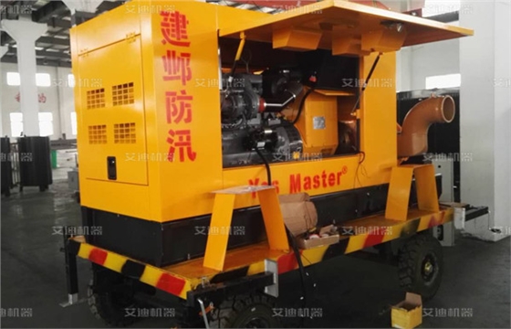 市政消防排澇泵車.jpg 市政消防排澇泵車.jpg