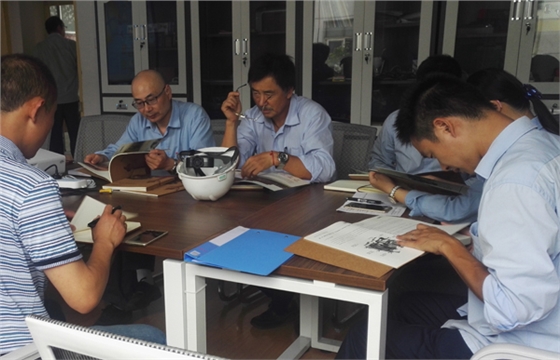 凸輪泵技術(shù)交流會(huì)在巨化集團(tuán)展開(kāi).jpg 凸輪泵技術(shù)交流會(huì)在巨化集團(tuán)展開(kāi).jpg
