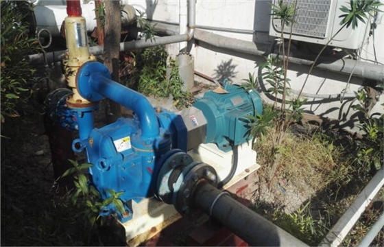 抽糞泵安裝調(diào)試.jpg 抽糞泵安裝調(diào)試.jpg