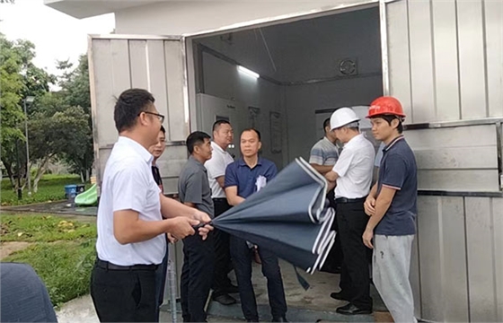 神灣鎮(zhèn)人大代表參觀大排真空收集系統(tǒng).jpg 神灣鎮(zhèn)人大代表參觀大排真空收集系統(tǒng).jpg