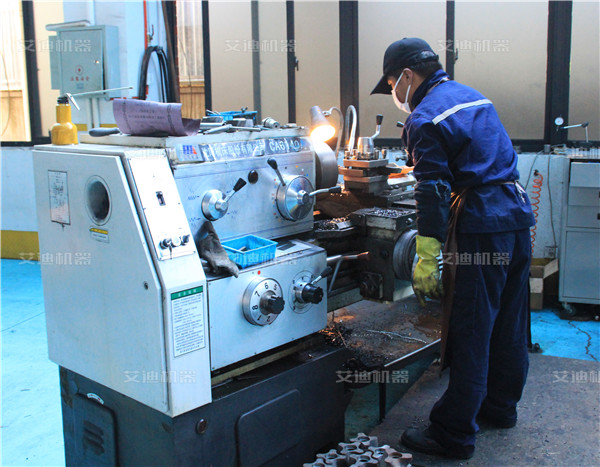 艾迪機器加工中心7.jpg 艾迪機器加工中心7.jpg