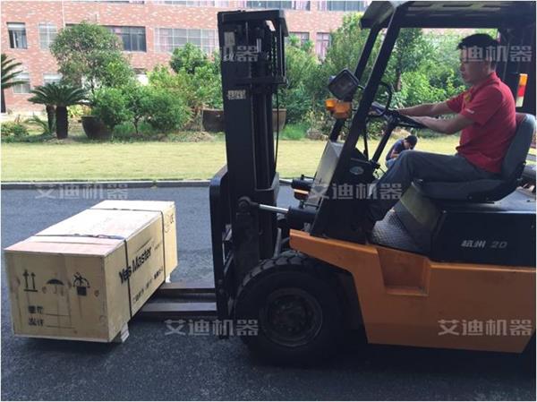 凸輪轉(zhuǎn)子泵順利發(fā)貨.jpg 凸輪轉(zhuǎn)子泵順利發(fā)貨.jpg