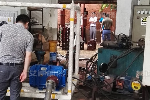 高壓清洗泵安裝現(xiàn)場測試