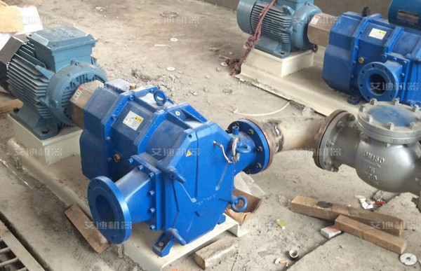 牡丹江污水廠污水泵使用現(xiàn)場(chǎng).jpg 牡丹江污水廠污水泵使用現(xiàn)場(chǎng).jpg