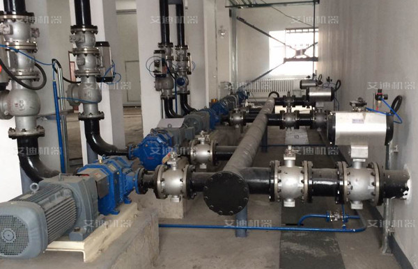 牡丹江污水廠污水泵安裝現(xiàn)場圖 .jpg