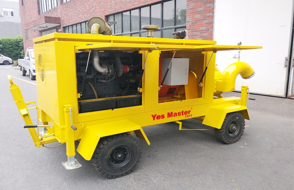 防汛搶險(xiǎn)移動泵車.jpg 防汛搶險(xiǎn)移動泵車.jpg