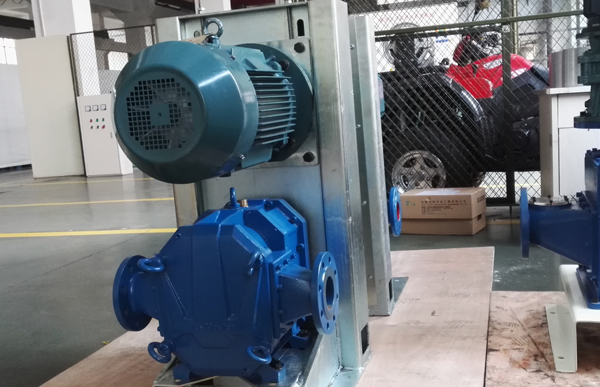 立式真空泵.jpg 立式真空泵.jpg