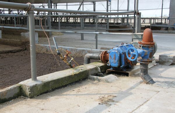 牛糞糞污輸送泵輸送.jpg 牛糞糞污輸送泵輸送.jpg