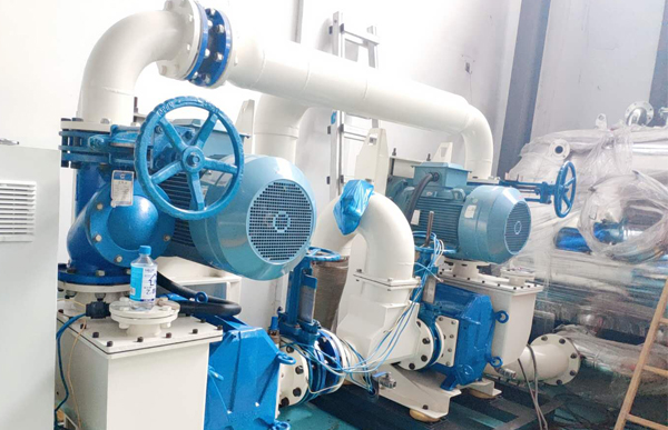 真空排水系統(tǒng)實(shí)驗(yàn)中.jpg 真空排水系統(tǒng)實(shí)驗(yàn)中.jpg