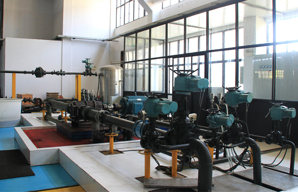 產(chǎn)品測試中心-凸輪轉(zhuǎn)子泵測試臺.jpg 產(chǎn)品測試中心-凸輪轉(zhuǎn)子泵測試臺.jpg