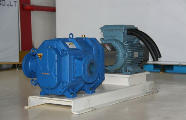 活塞轉(zhuǎn)子泵生產(chǎn).jpg 活塞轉(zhuǎn)子泵生產(chǎn).jpg