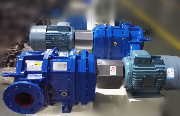 油氣混輸泵生產(chǎn)加工圖.jpg 油氣混輸泵生產(chǎn)加工圖.jpg