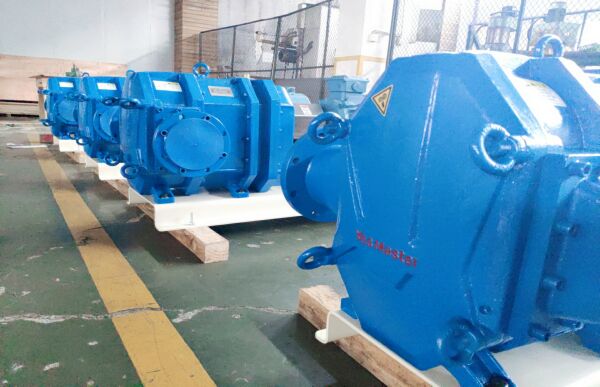 化糞池排水泵生產(chǎn).jpg 化糞池排水泵生產(chǎn).jpg