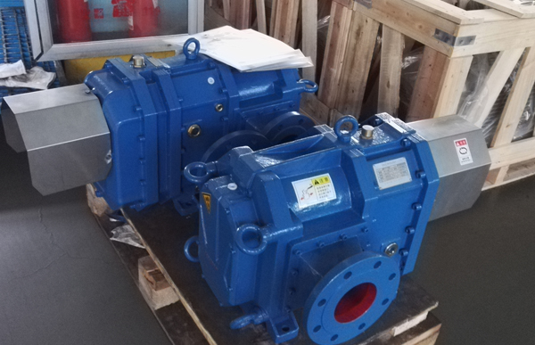 CRP65凸輪轉(zhuǎn)子泵泵頭.jpg CRP65凸輪轉(zhuǎn)子泵泵頭.jpg