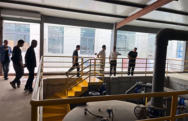 污水廠參觀無(wú)電負(fù)壓收集系統(tǒng).jpg 污水廠參觀無(wú)電負(fù)壓收集系統(tǒng).jpg