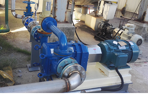 沼液池污水輸送泵.jpg 沼液池污水輸送泵.jpg